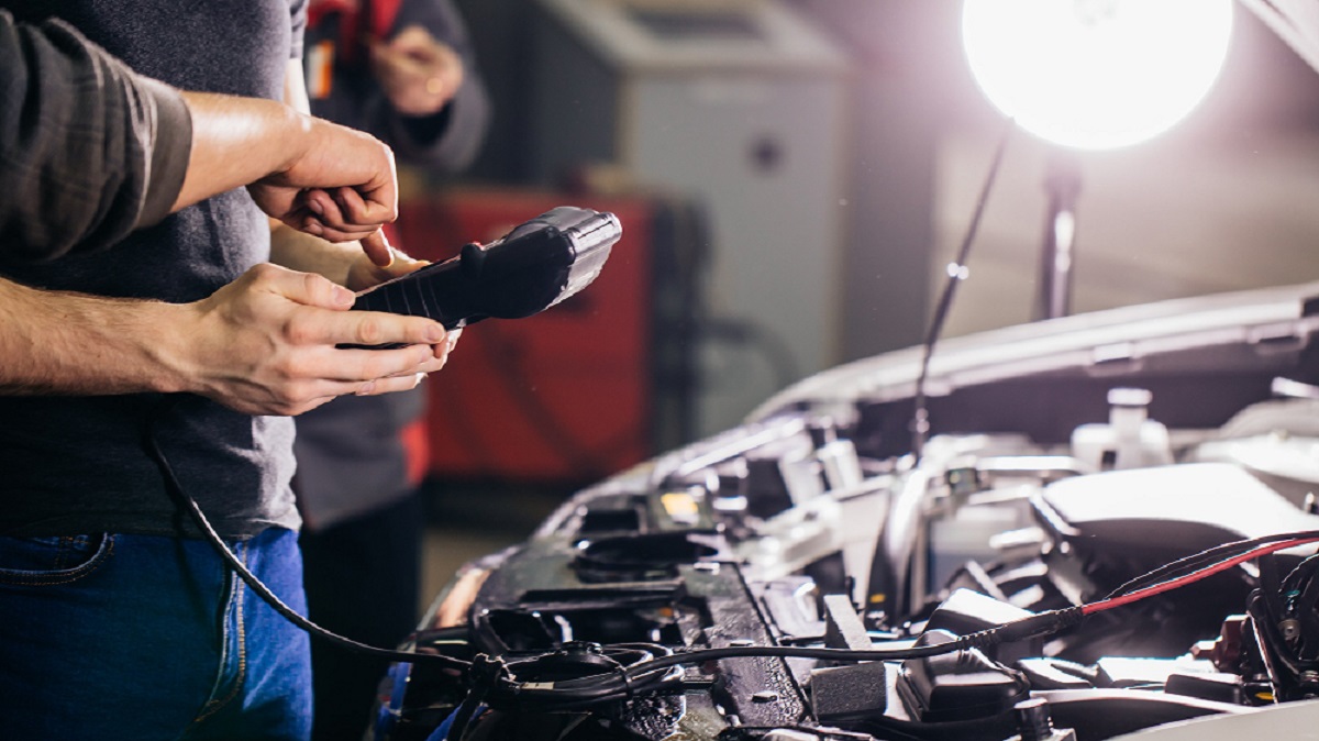 سریع‌ ترین خدمات برق‌ رسانی خودرو در محل