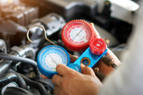 خدمات تخصصی تعمیر کولر خودرو در محل