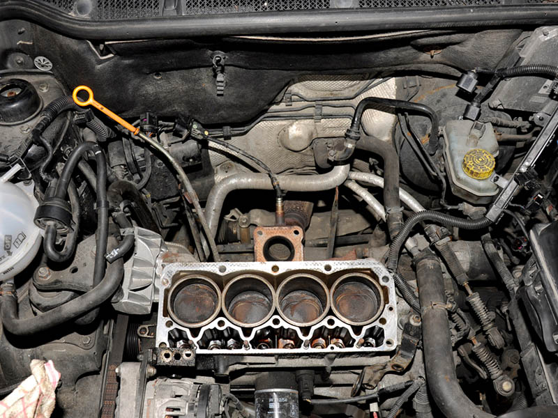 تعمیر و تعویض سرسیلندر در محل