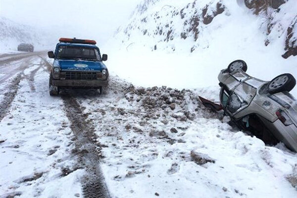 مدیریت بحران در جاده های لغزنده