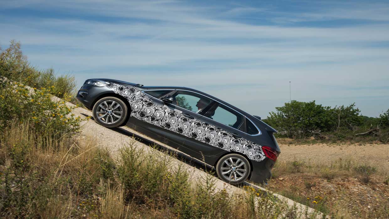 کم آوردن خودرو در سربالایی