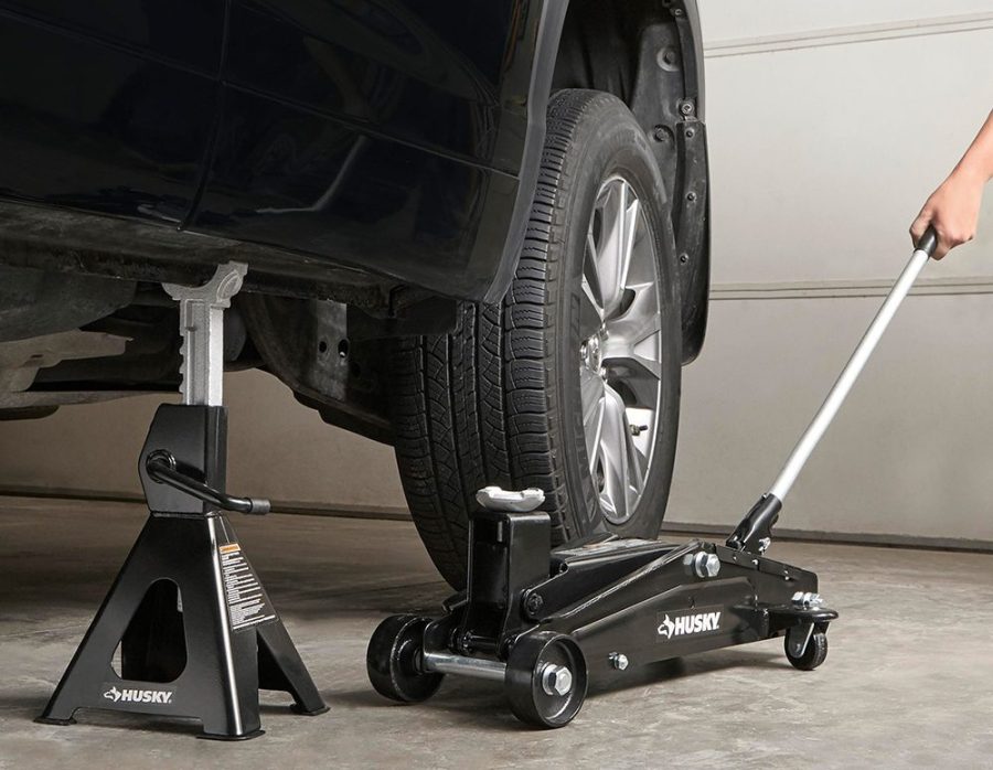 چگونه با جک هیدرولیک خودرو ایمن کار کنیم؟