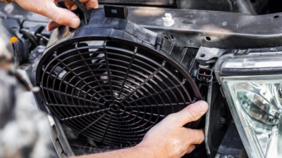 چرا فن خودرو دیر روشن می شود و دما بالا می‌ رود؟