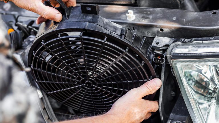 چرا فن خودرو دیر روشن می شود و دما بالا می‌ رود؟