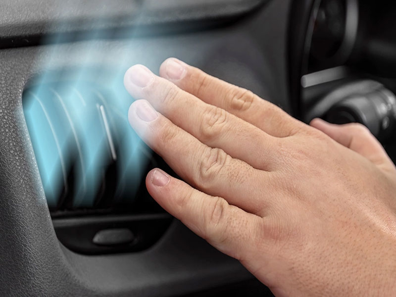 شایع ترین مشکلات سیستم تهویه خودرو و راه های رفع آن